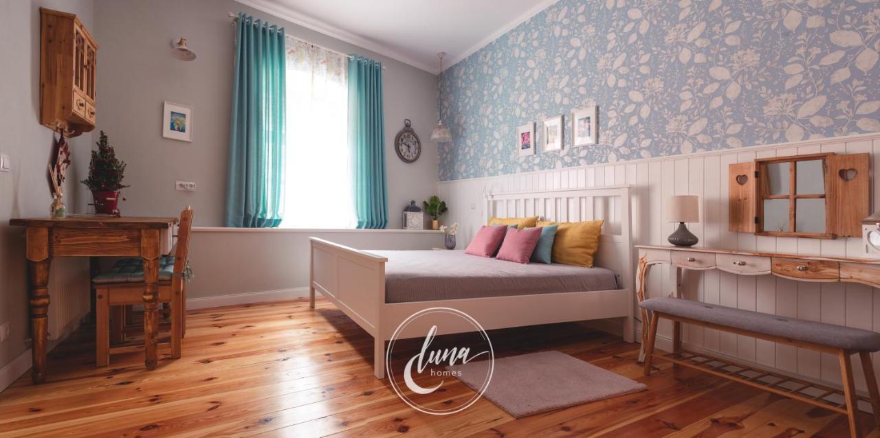 Apartment Flh - Luna Homes *