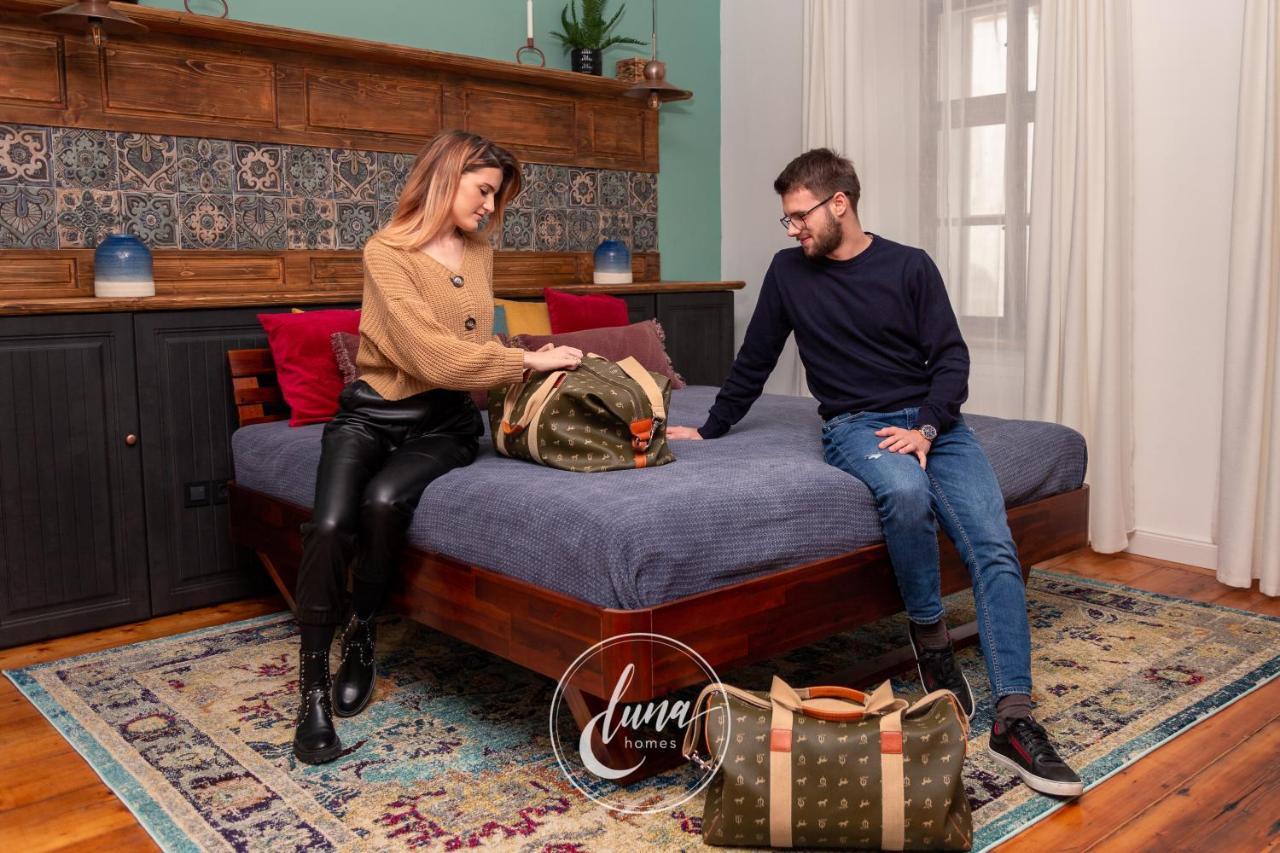 Flh - Luna Homes